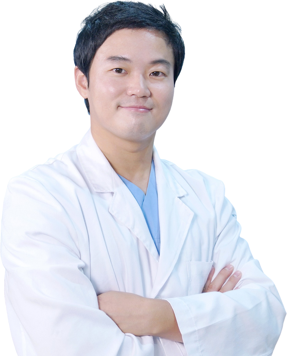 라이브치과병원 의료진